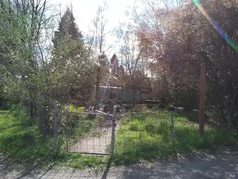 23875 Howard St, Covelo, CA 95428