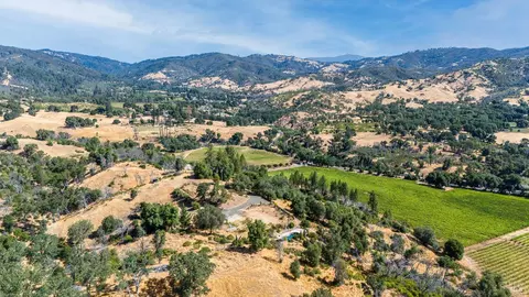 12400 Tomki Rd, Redwood Valley, CA 95470