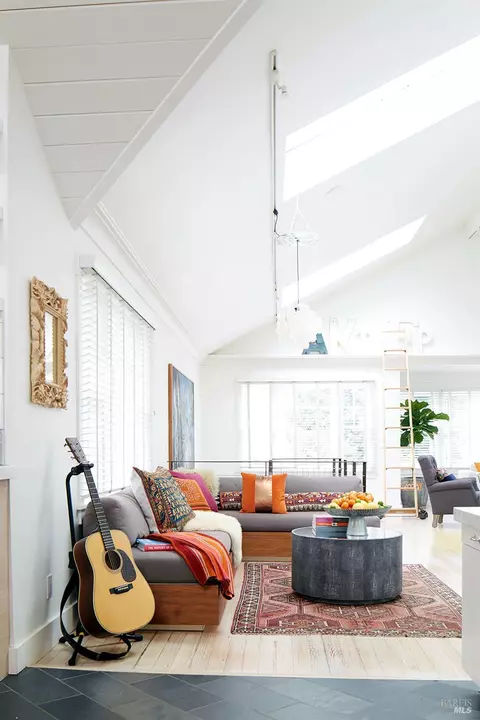 Living - 537 Browning St, Mill Valley, CA 94941 photo 6 of 10