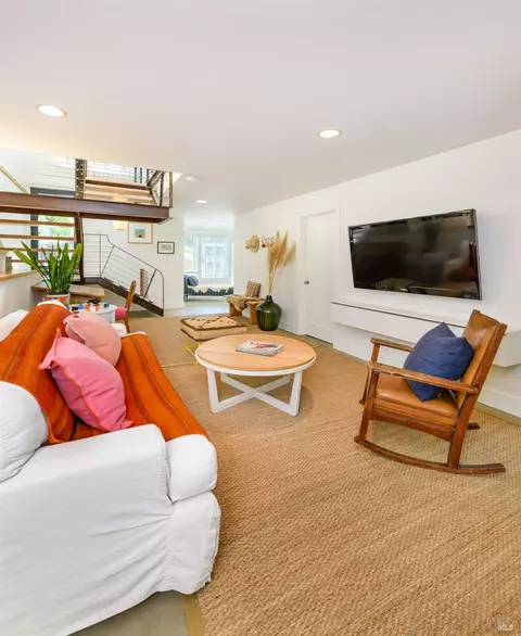Living - 537 Browning St, Mill Valley, CA 94941 photo 9 of 10