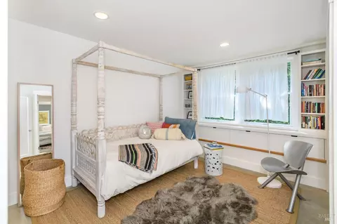 Bedroom - 537 Browning St, Mill Valley, CA 94941 photo 2 of 3