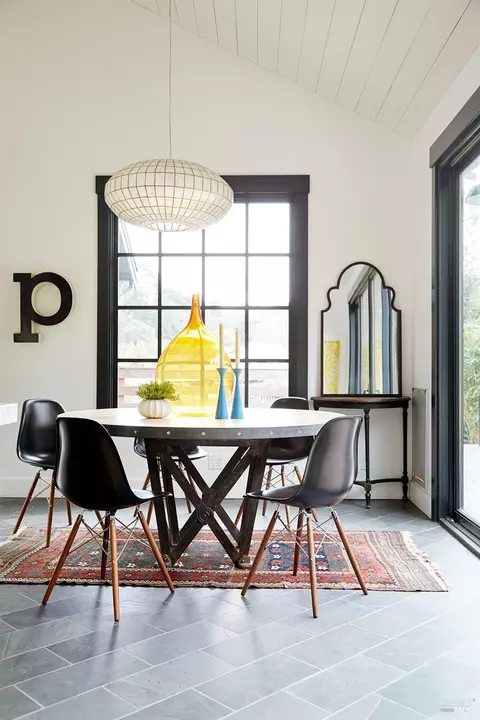 Dining - 537 Browning St, Mill Valley, CA 94941 photo 2 of 2