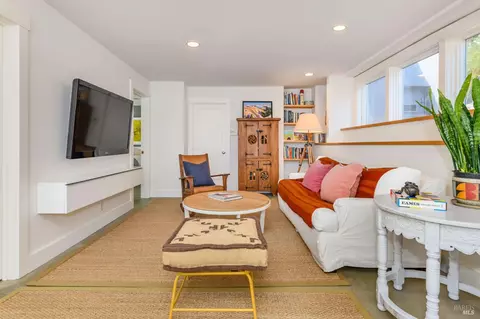 Living - 537 Browning St, Mill Valley, CA 94941 photo 10 of 10