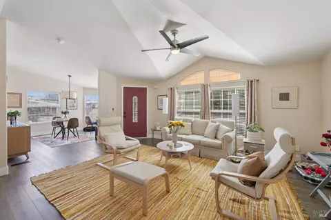2323 Calico Ln, Santa Rosa, CA 95404