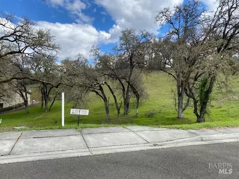 471 Tehuacan Rd, Ukiah, CA 95482