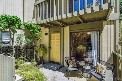 4442 Clarewood Dr, Oakland, CA 94618