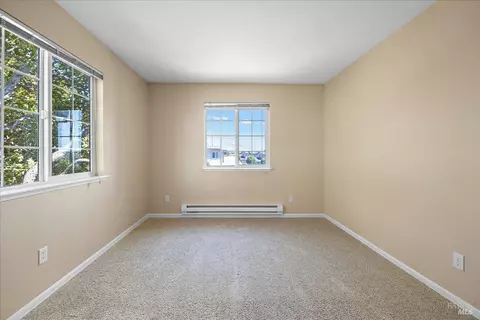 Bedroom - 159 Lighthouse Dr, Vallejo, CA 94590 photo 3 of 3
