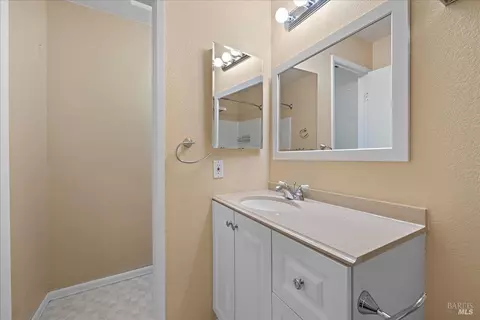 Bath - 159 Lighthouse Dr, Vallejo, CA 94590 photo 2 of 2
