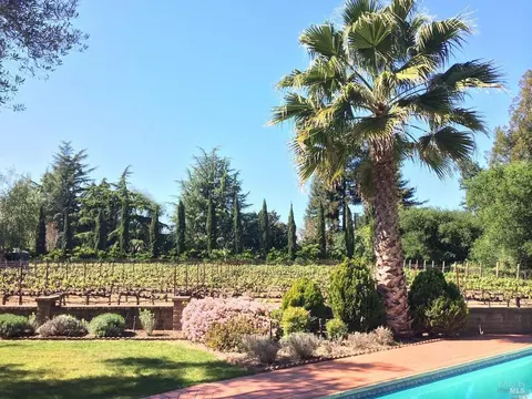 1800 Cabernet Ln, Saint Helena, CA 94574