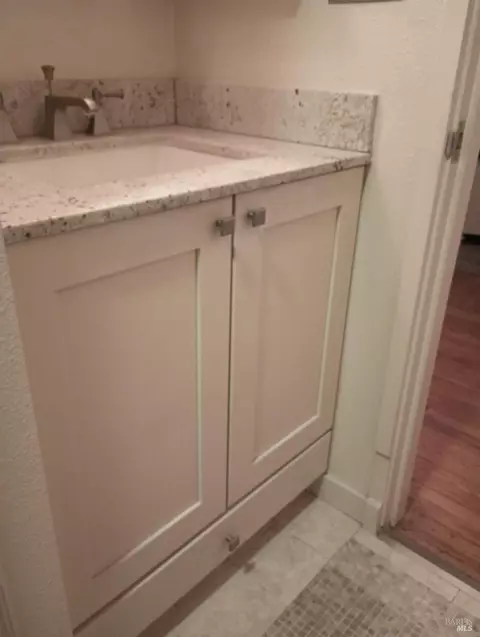 Bath - 361 Steffan St, Vallejo, CA 94591 photo 8 of 8
