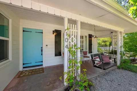 Exterior - 104 Bernhard Ave, Sonoma, CA 95476 photo 7 of 20