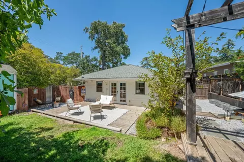 Exterior - 104 Bernhard Ave, Sonoma, CA 95476 photo 16 of 20