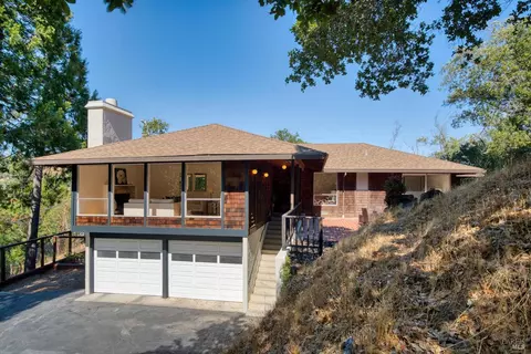 131 Legend Rd, San Anselmo, CA 94960