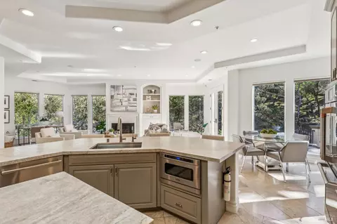 Kitchen - 6 Old Coach Rd, Napa, CA 94558 photo 6 of 7