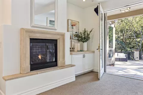 Entry Way - 6 Old Coach Rd, Napa, CA 94558 photo 3 of 10
