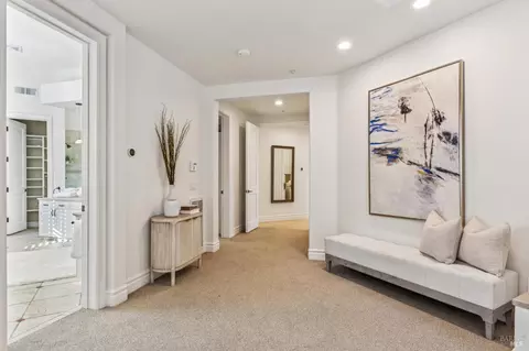 Entry Way - 6 Old Coach Rd, Napa, CA 94558 photo 4 of 10