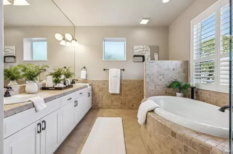 Bath - 6 Old Coach Rd, Napa, CA 94558 photo 4 of 10