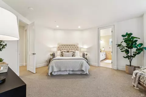 Bedroom - 6 Old Coach Rd, Napa, CA 94558 photo 9 of 14