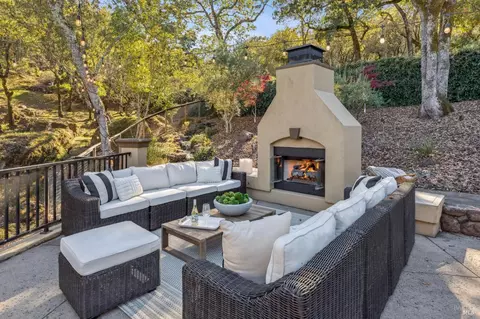 Exterior - 6 Old Coach Rd, Napa, CA 94558 photo 5 of 18
