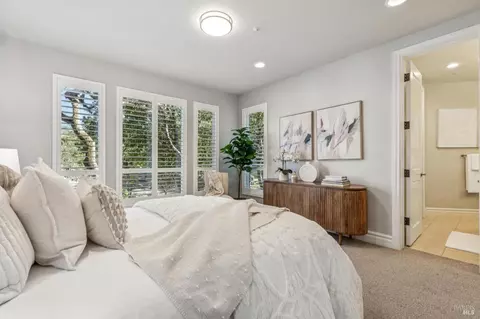 Bedroom - 6 Old Coach Rd, Napa, CA 94558 photo 12 of 14