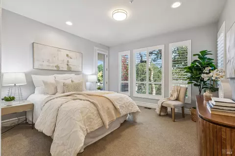Bedroom - 6 Old Coach Rd, Napa, CA 94558 photo 10 of 14