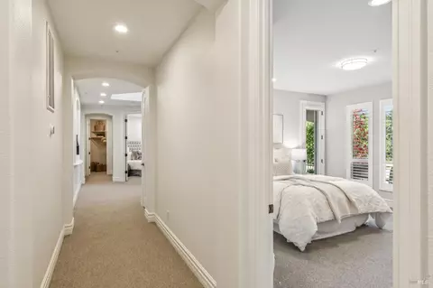Entry Way - 6 Old Coach Rd, Napa, CA 94558 photo 7 of 10