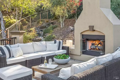 Exterior - 6 Old Coach Rd, Napa, CA 94558 photo 6 of 18