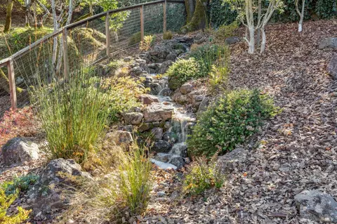 Exterior - 6 Old Coach Rd, Napa, CA 94558 photo 7 of 18