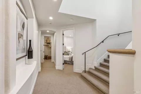 Entry Way - 6 Old Coach Rd, Napa, CA 94558 photo 6 of 10