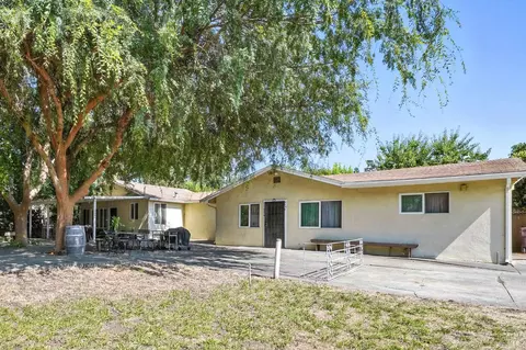 438 Boyes Blvd #A & B, Sonoma, CA 95476