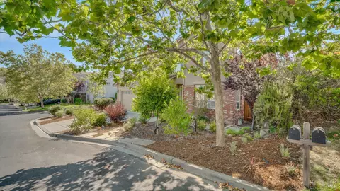 Exterior - 3003 Overlook Dr, Vallejo, CA 94591 photo 11 of 11