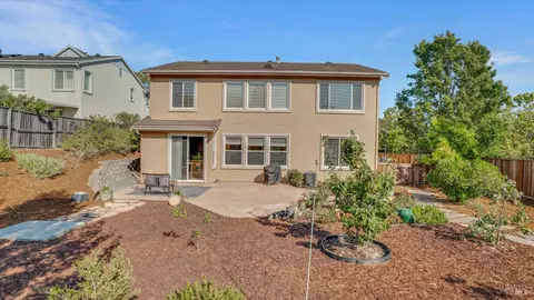 Exterior - 3003 Overlook Dr, Vallejo, CA 94591 photo 6 of 11