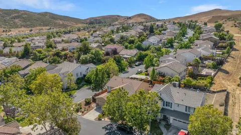 View/Area - 3003 Overlook Dr, Vallejo, CA 94591 photo 4 of 6