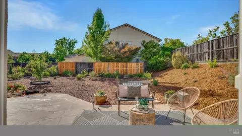 Exterior - 3003 Overlook Dr, Vallejo, CA 94591 photo 3 of 11