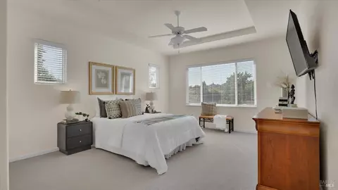 Bedroom - 3003 Overlook Dr, Vallejo, CA 94591 photo 2 of 6