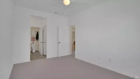 Bedroom - 3003 Overlook Dr, Vallejo, CA 94591 photo 6 of 6