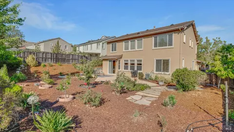 Exterior - 3003 Overlook Dr, Vallejo, CA 94591 photo 7 of 11