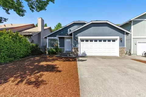 7417 Mitchell Dr, Rohnert Park, CA 94928