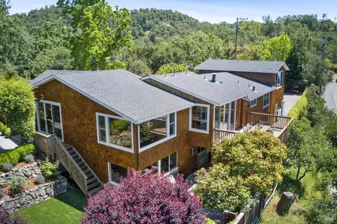 2 Fawn Ridge Rd, Fairfax, CA 94930
