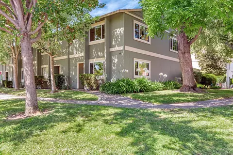 115 Oliva Ct #A, Novato, CA 94947