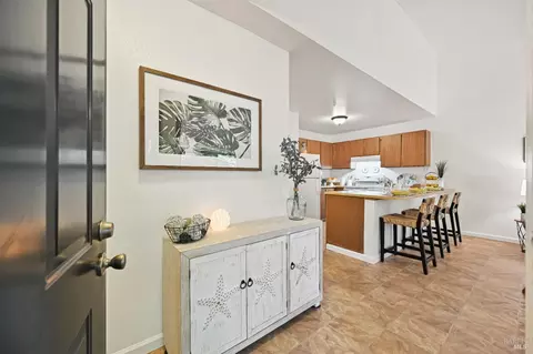 43 Creek Ct, Cotati, CA 94931