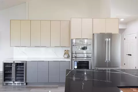 Kitchen - 106 Quarry Dr, Napa, CA 94559 photo 9 of 10