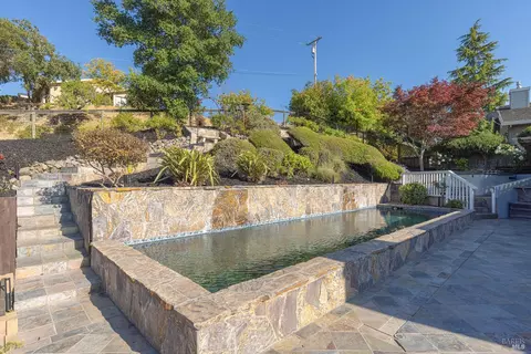 Exterior - 106 Quarry Dr, Napa, CA 94559 photo 11 of 21