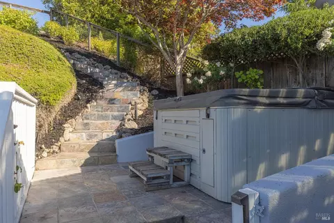 Exterior - 106 Quarry Dr, Napa, CA 94559 photo 12 of 21