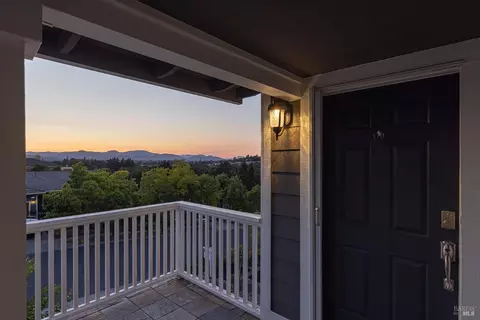 Exterior - 106 Quarry Dr, Napa, CA 94559 photo 2 of 21