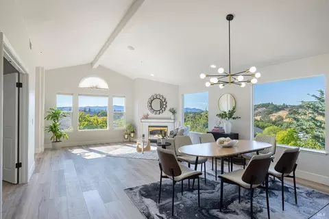 Dining - 106 Quarry Dr, Napa, CA 94559 photo 3 of 6