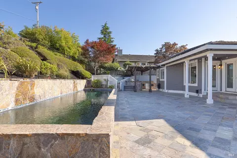 Exterior - 106 Quarry Dr, Napa, CA 94559 photo 7 of 21