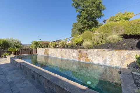 Exterior - 106 Quarry Dr, Napa, CA 94559 photo 8 of 21
