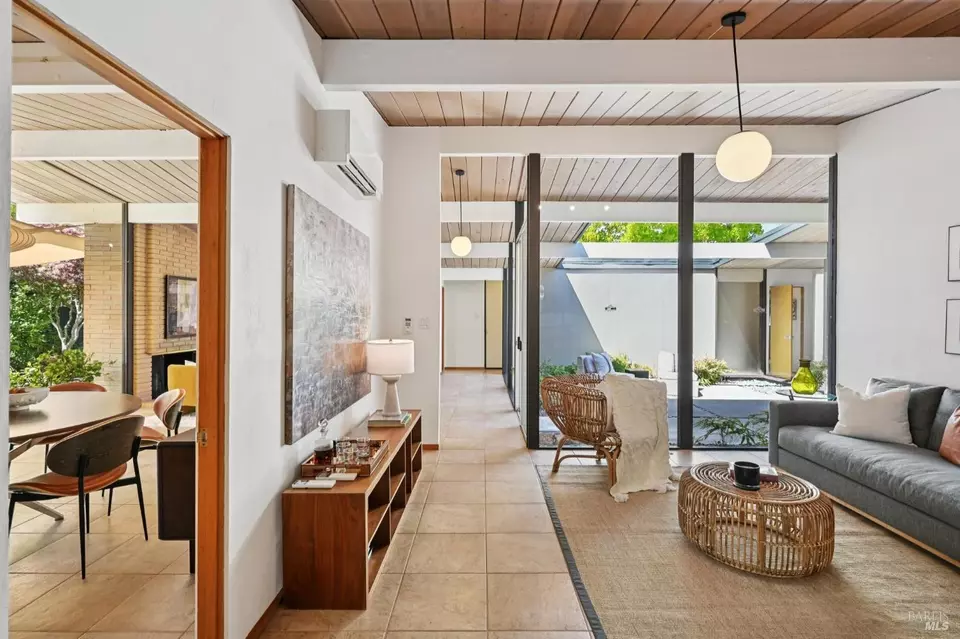 Entry Way - 12 Mount Susitna Ct, San Rafael, CA 94903 photo 3 of 3