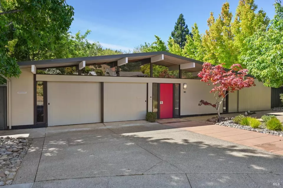 Exterior - 12 Mount Susitna Ct, San Rafael, CA 94903 photo 4 of 24